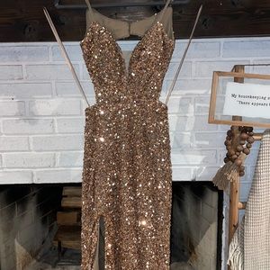 Sparkly Gold Fitted prom dress with slit